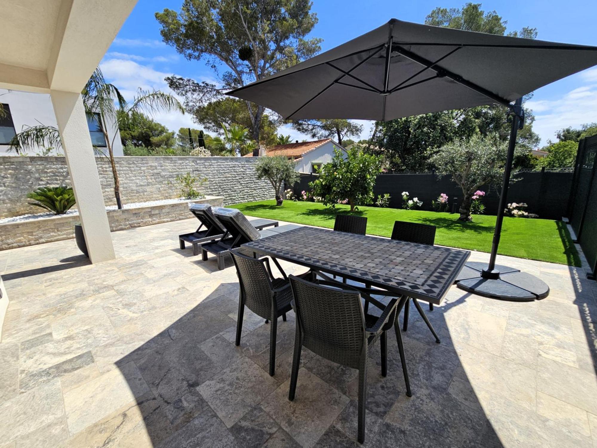 Etoile Du Berger Saint Aygulf 3 Villas Et 4 Appartements Jardin Individuel Et Piscine Chauffee En Saison - La Mer Et Les Plages 450 M Экстерьер фото
