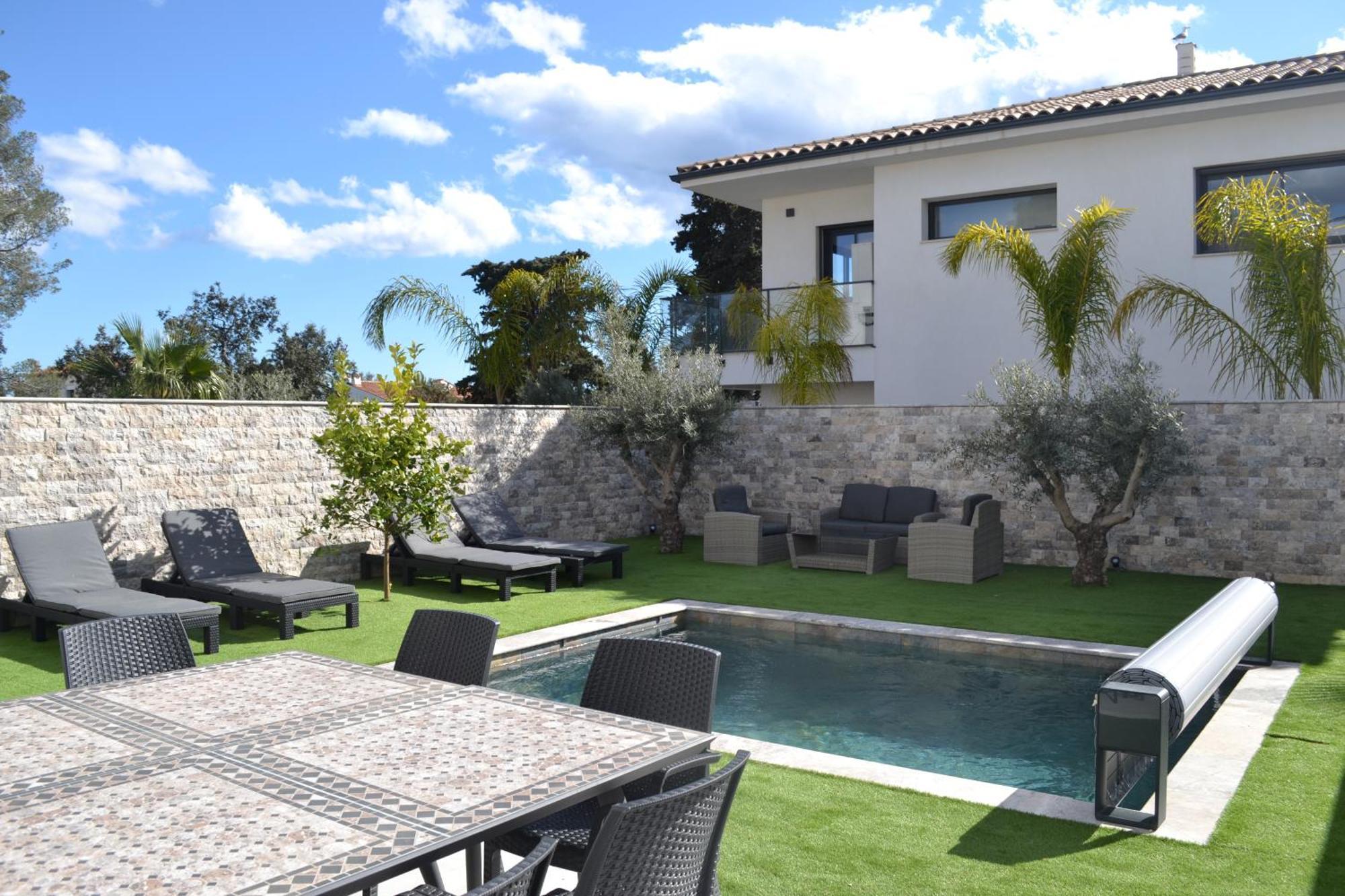 Etoile Du Berger Saint Aygulf 3 Villas Et 4 Appartements Jardin Individuel Et Piscine Chauffee En Saison - La Mer Et Les Plages 450 M Экстерьер фото